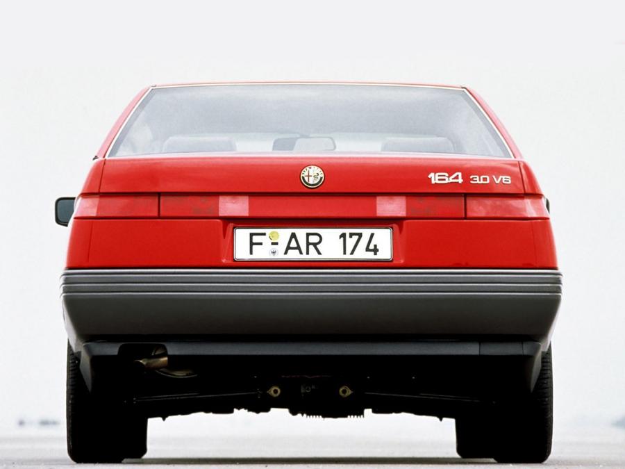  Alfa Romeo 164 1987 года  (фото 8 из 28)